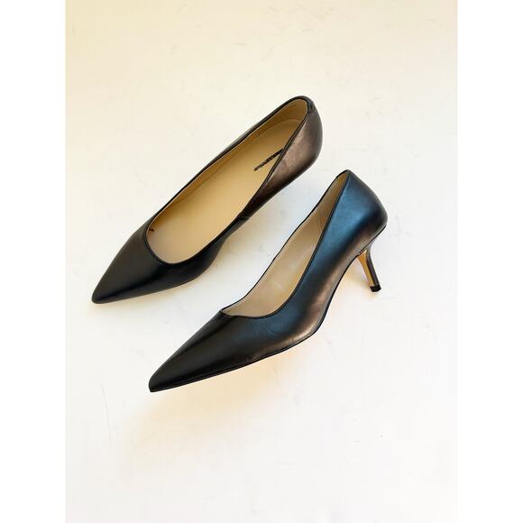 NWOB Ann Taylor Black Leather Heel Pump Pointed toe 7 - Picture 2 of 5